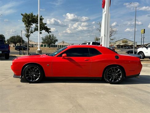 Used 2021 Dodge Challenger R/T Scat Pack w/ Shaker Package image 5