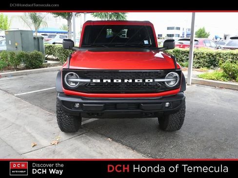 Used 2022 Ford Bronco Wildtrak image 2