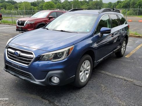 Used 2019 Subaru Outback 2.5i Premium w/ Popular Package #2 AWD/4WD image 2