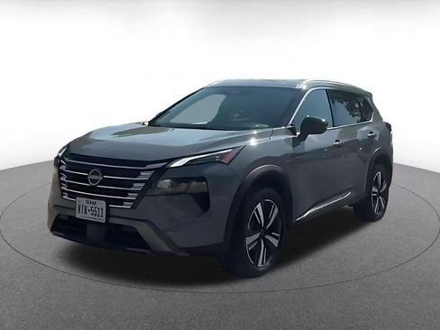 Used 2026 Nissan Rogue SL FWD image 7