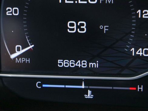 Used 2023 GMC Yukon Denali RWD image 17