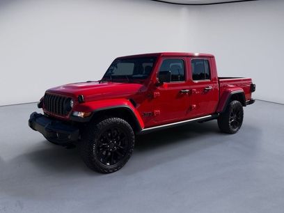 Used 2025 Jeep Gladiator Sport