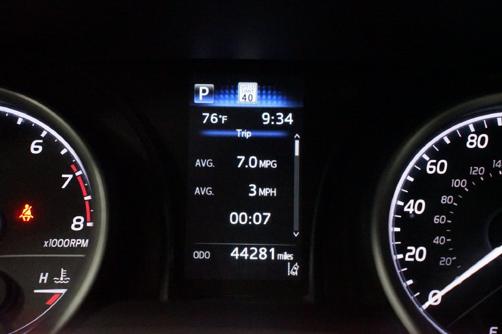 Used 2021 Toyota Camry LE FWD image 16