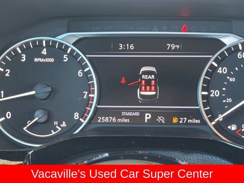 Used 2024 Nissan Pathfinder SL w/ SL Premium Package FWD image 16