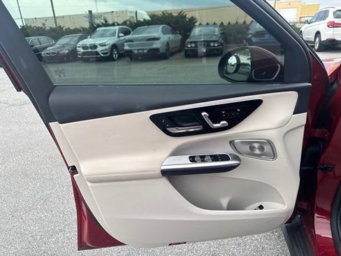 Used 2026 Mercedes-Benz GLC 300 4MATIC image 20