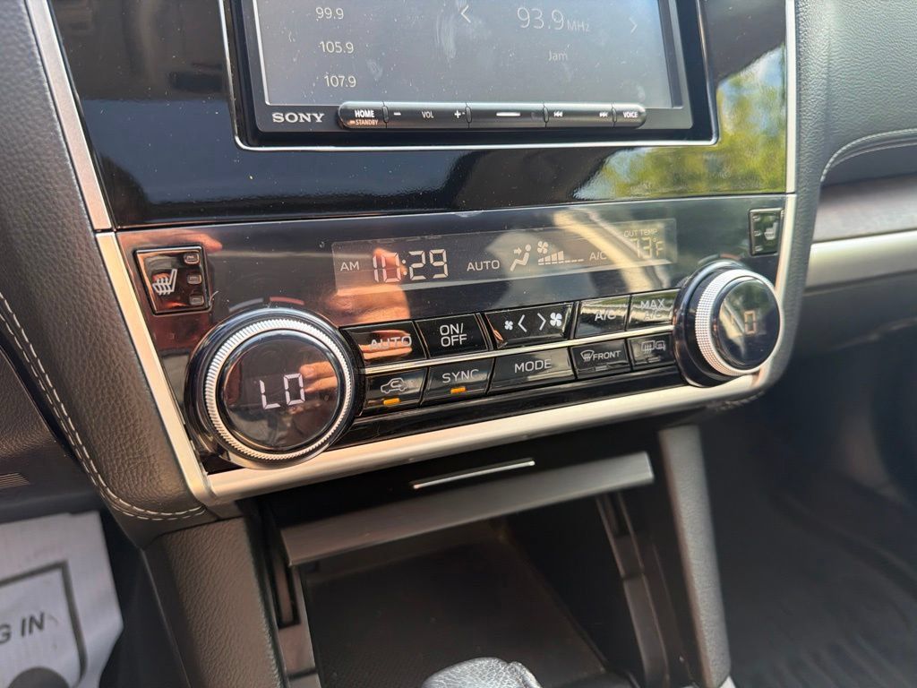 Used 2018 Subaru Outback 3.6R Limited AWD/4WD image 31