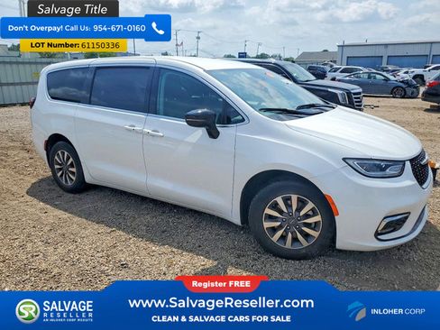 Used 2024 Chrysler Pacifica Limited FWD image 5
