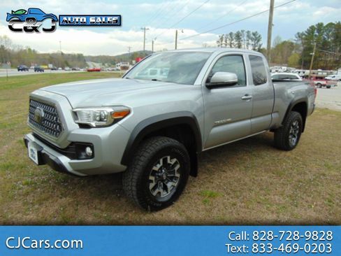 Used 2019 Toyota Tacoma TRD Off-Road image 1