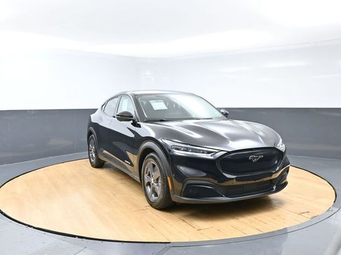 Used 2023 Ford Mustang Mach-E Select AWD/4WD image 3