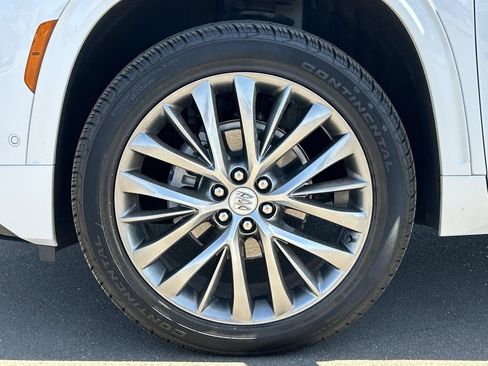 New 2026 Buick Enclave Avenir w/ Super Cruise Package FWD image 34