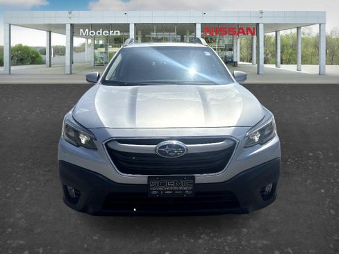 Used 2022 Subaru Outback Premium w/ Popular Package #1 AWD/4WD image 8