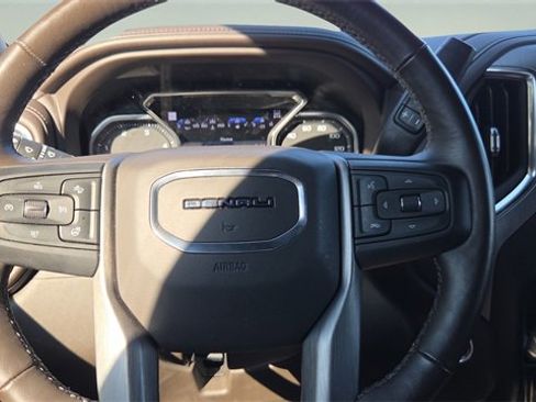 Used 2022 GMC Sierra 2500 Denali image 11