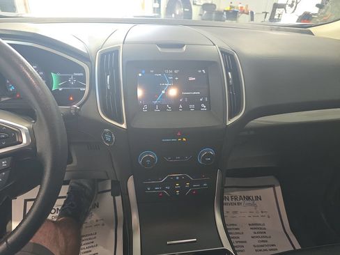Used 2019 Ford Edge SEL w/ Equipment Group 201A AWD/4WD image 19