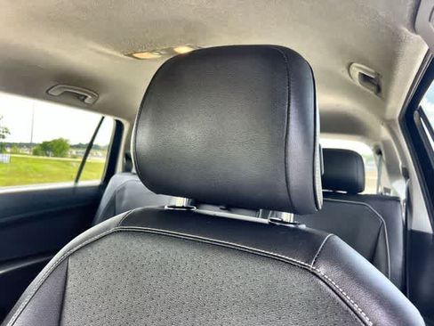 Used 2021 Volkswagen Tiguan S FWD image 25