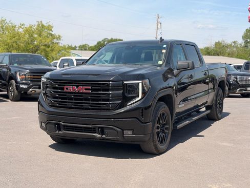 Used 2024 GMC Sierra 1500 Elevation w/ X31 Off-Road Package AWD/4WD image 1