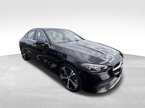 Used 2025 Mercedes-Benz C 300 4MATIC Sedan image 11