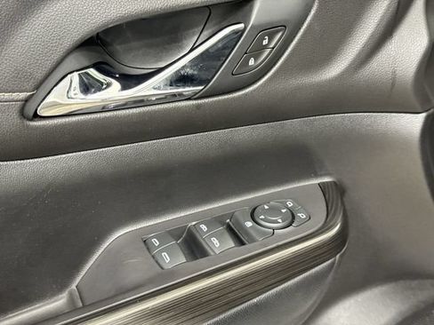 Used 2020 GMC Acadia SLT w/ LPO, Floor Liner Package FWD image 23