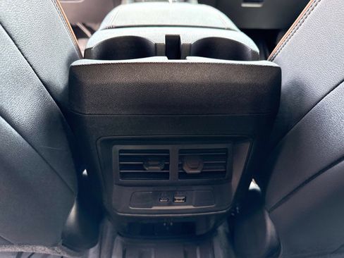 Used 2026 GMC Canyon AT4 AWD/4WD image 17