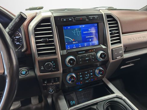 Used 2021 Ford F250 Platinum AWD/4WD image 19