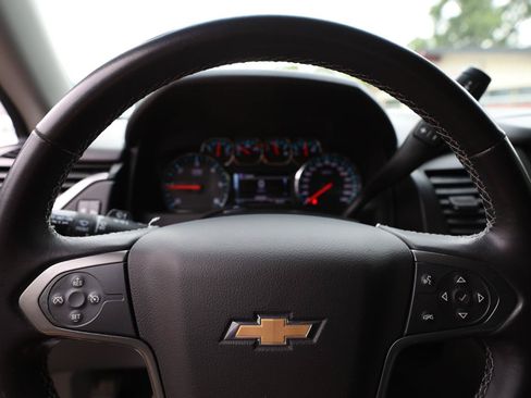 Used 2019 Chevrolet Tahoe LS AWD/4WD image 21