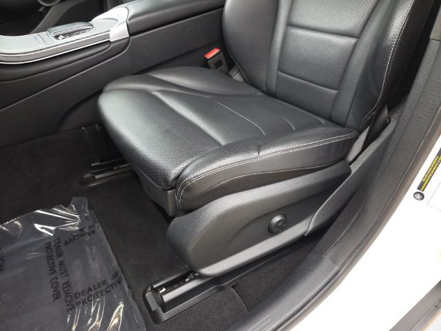 Used 2022 Mercedes-Benz GLC 300 4MATIC image 28