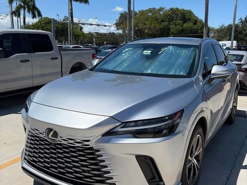 Used 2023 Lexus RX 350 Premium w/ Cold Area Package FWD image 4