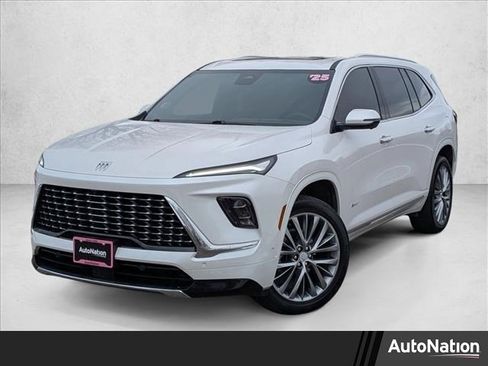 Used 2025 Buick Enclave Avenir w/ Super Cruise Package image 1