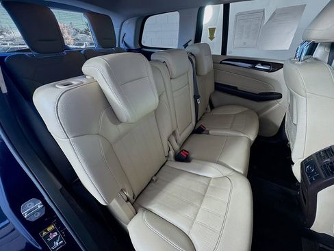 Used 2018 Mercedes-Benz GLS 450 4MATIC image 29