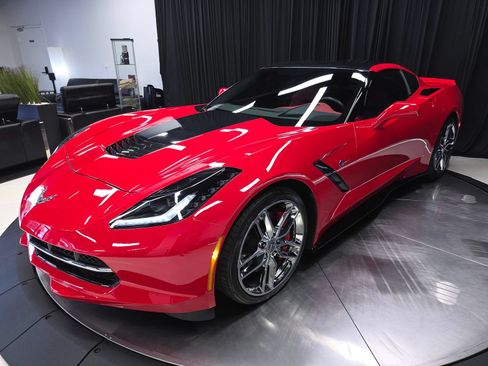 Used 2015 Chevrolet Corvette Stingray Coupe w/ 3LT Preferred Equipment Group RWD image 12