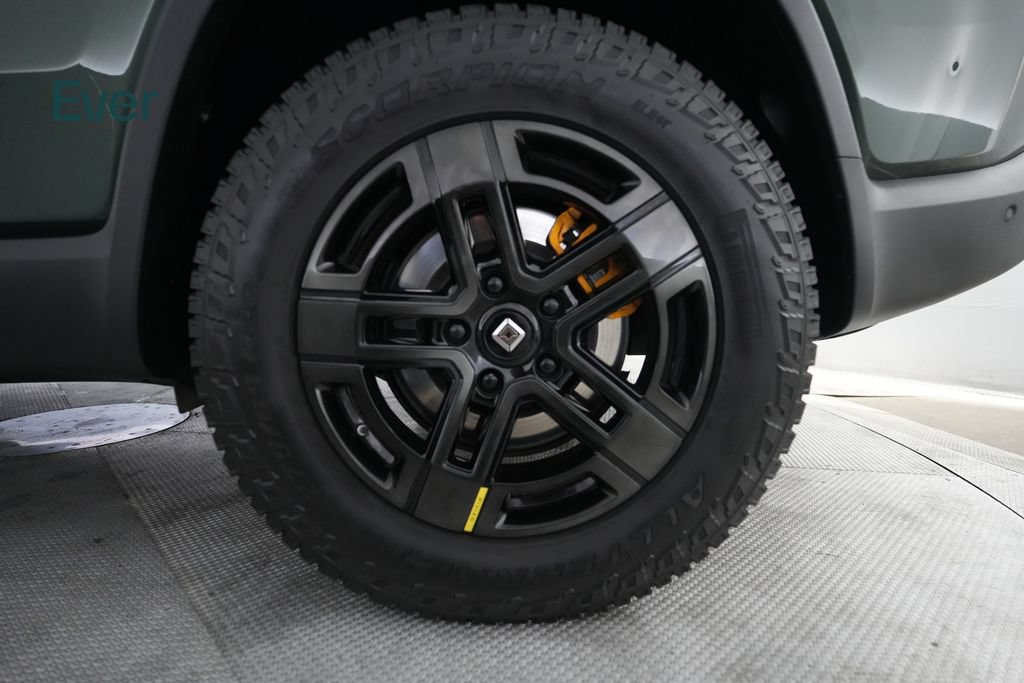 Used 2023 Rivian R1S Adventure Quad AWD/4WD image 9