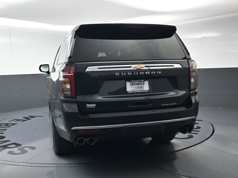 Certified 2023 Chevrolet Suburban Premier image 8