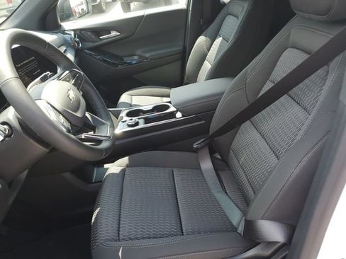 New 2026 Chevrolet Equinox LT FWD image 16