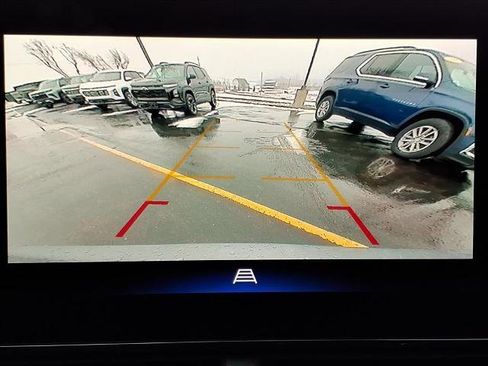 Used 2025 Chevrolet Trax RS image 26