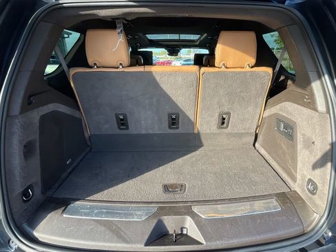 Used 2021 Cadillac Escalade Sport RWD image 13