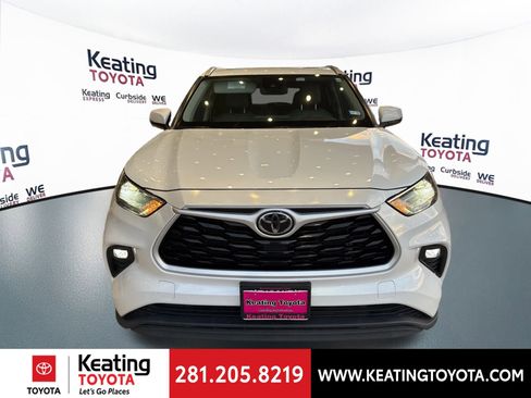 Used 2022 Toyota Highlander XLE image 8