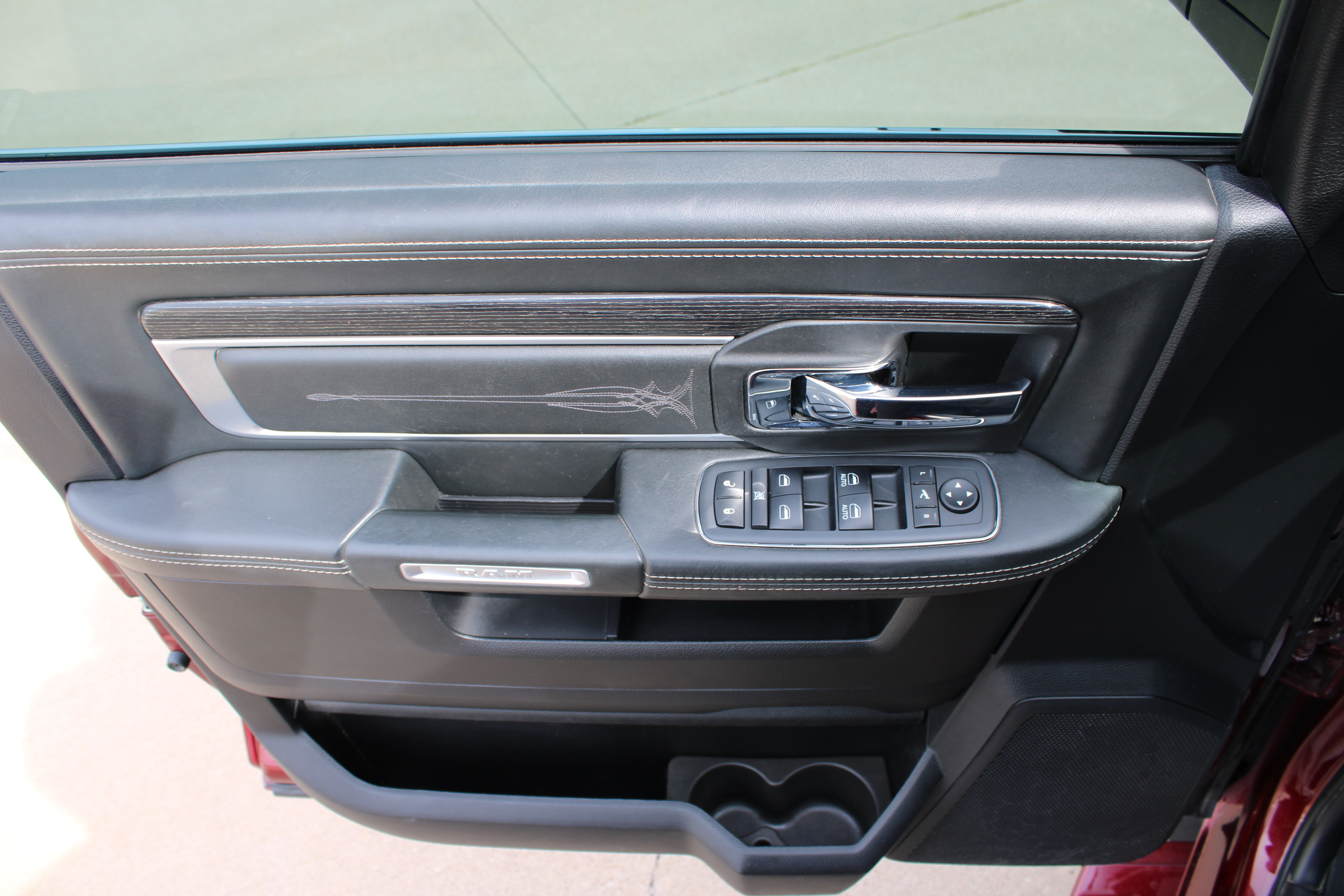Used 2018 RAM 2500 Longhorn AWD/4WD image 6