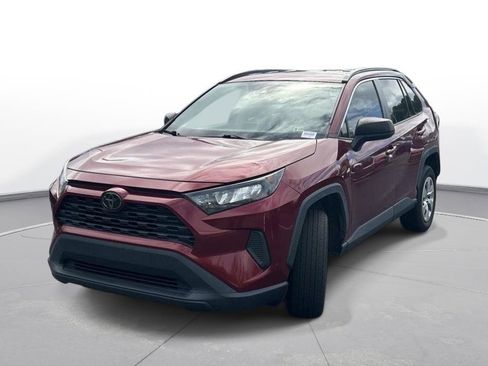 Used 2019 Toyota RAV4 LE FWD image 2