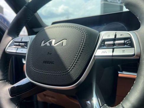 Used 2025 Kia Telluride SX Prestige X-Line image 9