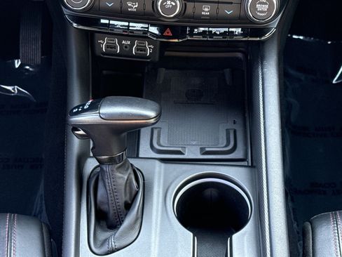 Used 2022 Dodge Durango R/T AWD/4WD image 22
