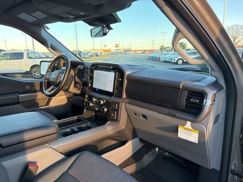 New 2025 Ford F150 XLT w/ Equipment Group 303A High image 21