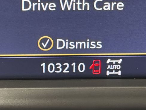 Used 2021 Chevrolet Tahoe Z71 w/ Rear Media and Nav Package image 5