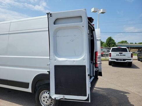 Used 2025 RAM ProMaster 3500 w/ Convenience Group FWD image 10