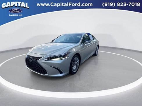 Used 2022 Lexus ES 350 Ultra Luxury w/ Accessory Package 2 FWD image 4
