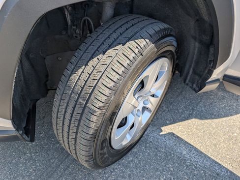 Used 2020 Toyota RAV4 LE image 21