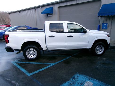 Used 2024 Chevrolet Colorado W/T w/ WT Convenience Package II image 6