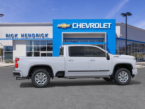 New 2026 Chevrolet Silverado 2500 High Country w/ High Country Premium Package AWD/4WD image 7