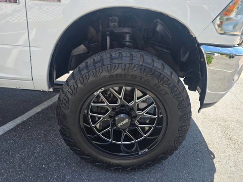 Used 2014 RAM 2500 Tradesman w/ Chrome Appearance Group image 14