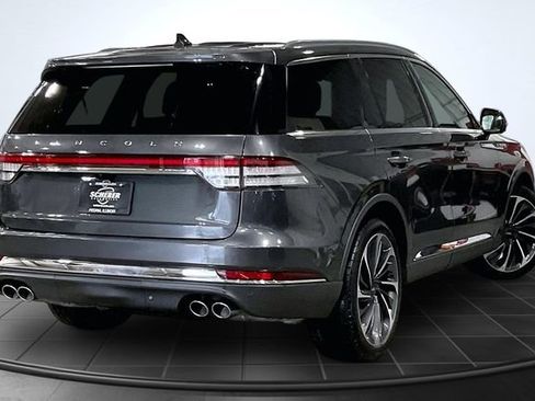 Used 2020 Lincoln Aviator Reserve w/ Equipment Group 202A AWD/4WD image 2