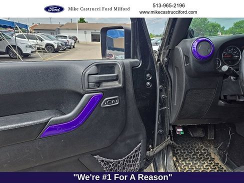 Used 2013 Jeep Wrangler Unlimited Sport AWD/4WD image 10