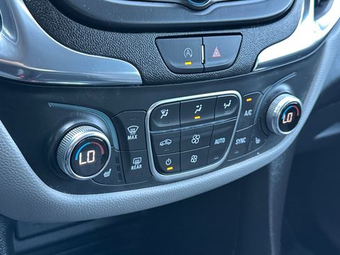 Used 2024 Chevrolet Equinox LT image 28